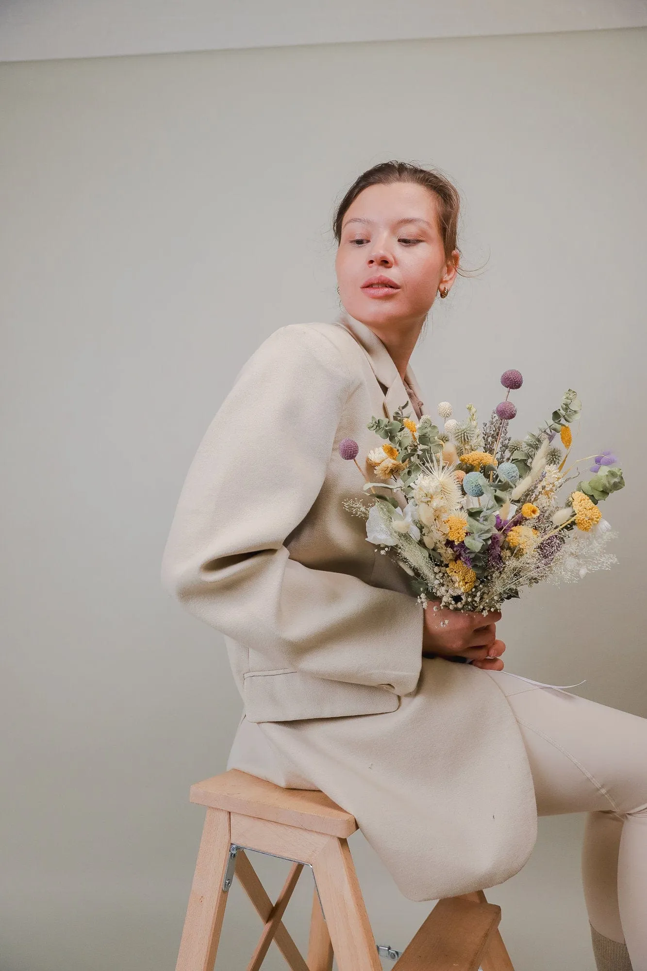 Black Eyed Anemone & Dried eucalyptus Wildflower bridal bouquet / Lilac Billy balls bouquet / Boho bride spring flowers / Greenery Bouquet